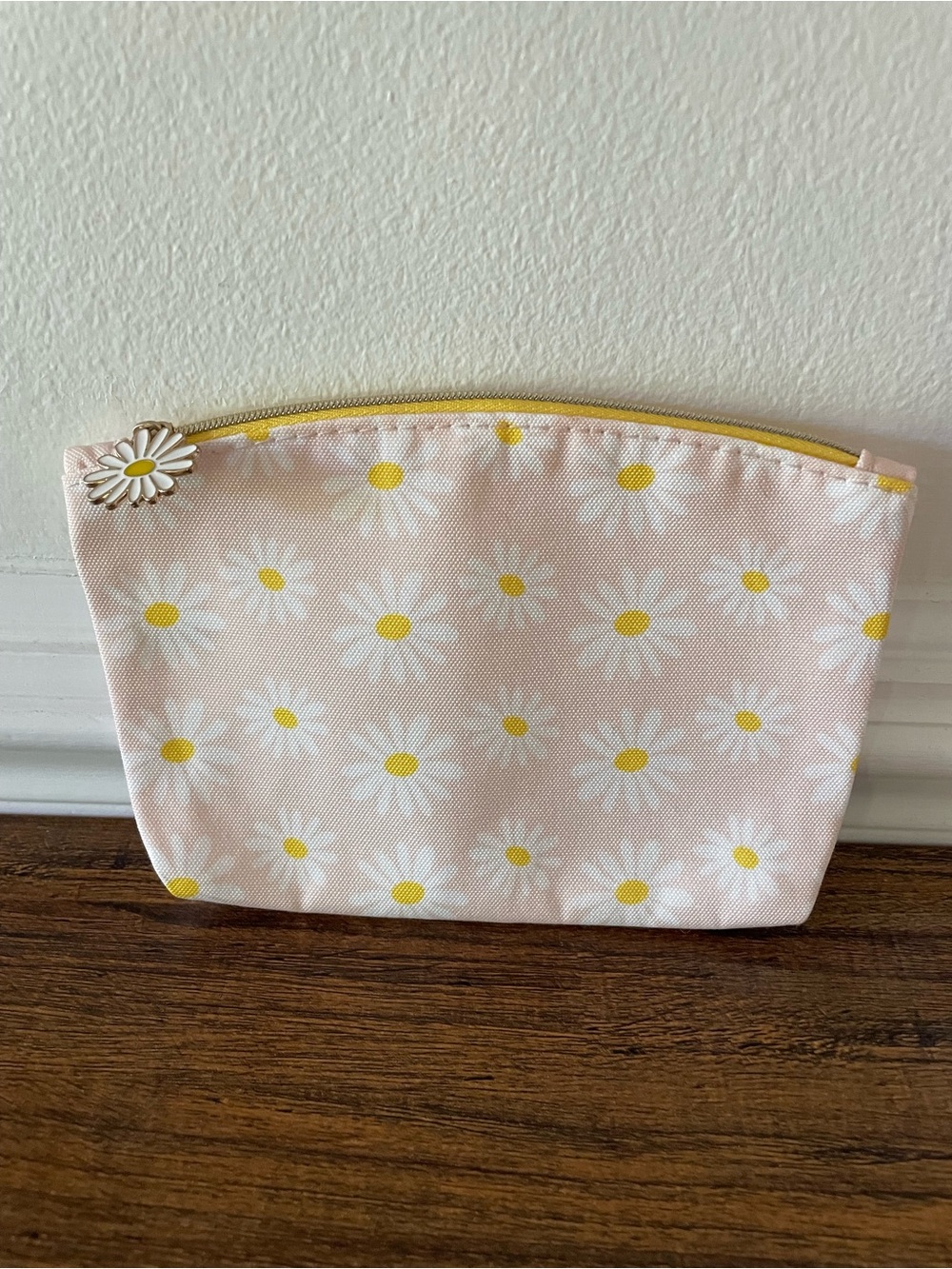 Ipsy Daisy Print Pink Cosmetic Pouch with Yellow Zip